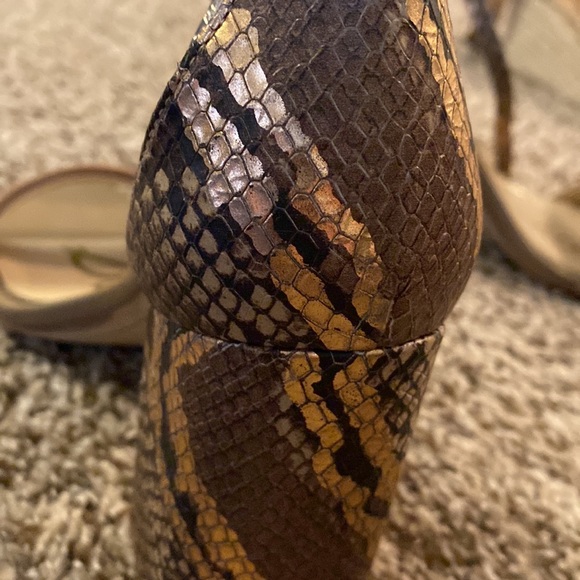 Sam Edelman rose gold snake print heels - Picture 4 of 5